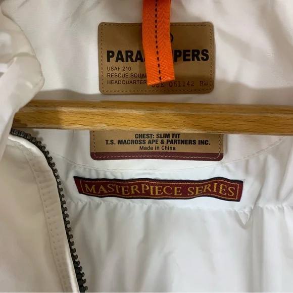 Parajumpers winter coat , used only 5 Times - Picture 10 of 12
